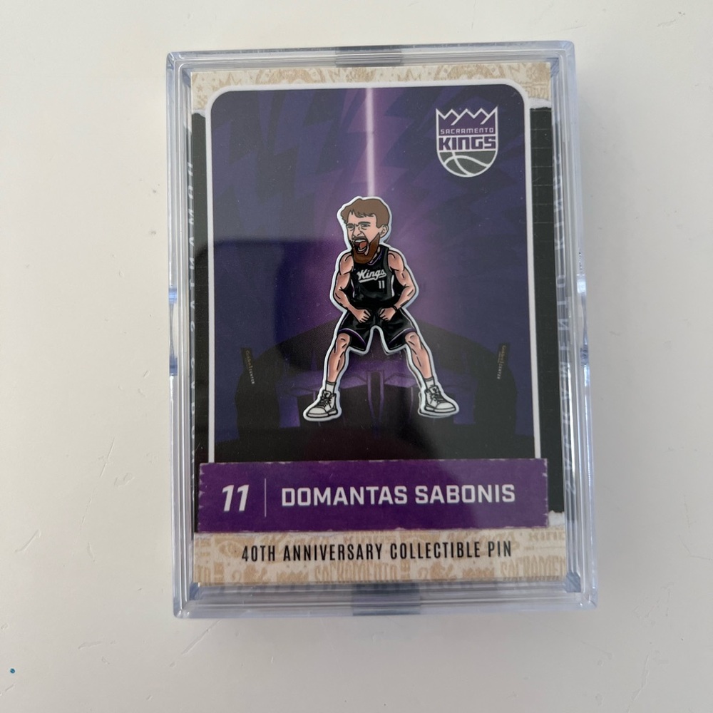 Sacramento Kings #11 Domantas Sabonis 40th Anniversary Players‎ Pin Limited